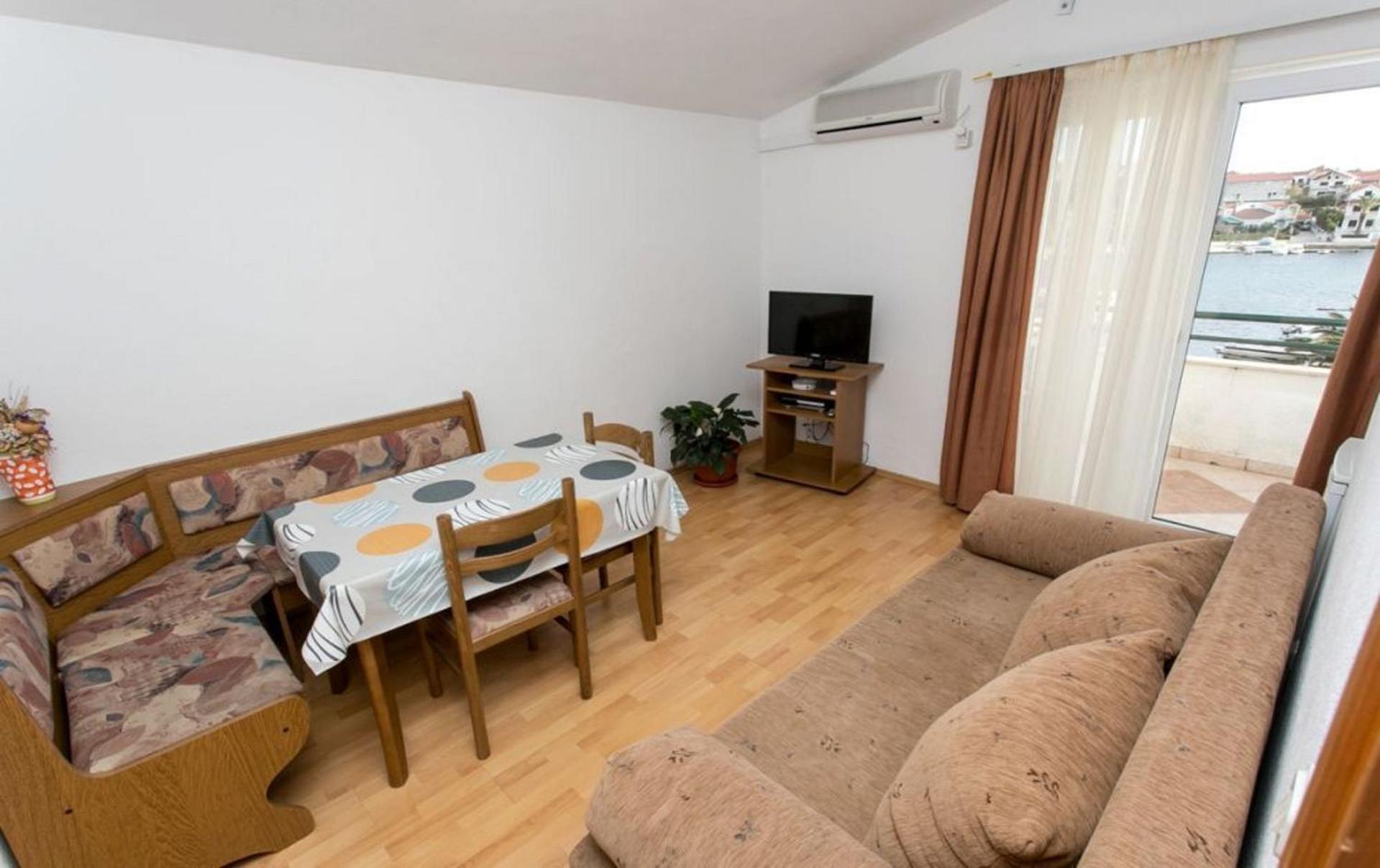 Apartments Mare - 30 M From Pebble Beach 希杰·弗朗吉卡 外观 照片