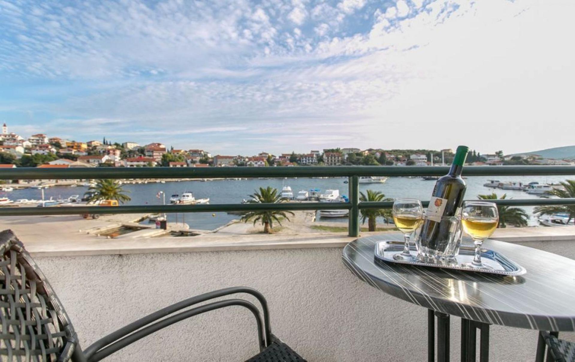 Apartments Mare - 30 M From Pebble Beach 希杰·弗朗吉卡 外观 照片